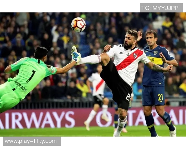 桑托斯精彩表现一人挡三敌反向库明加助攻防守与进攻双丰收 桑托斯精彩表现一人挡三敌反向库明加助攻防守与进攻双丰收